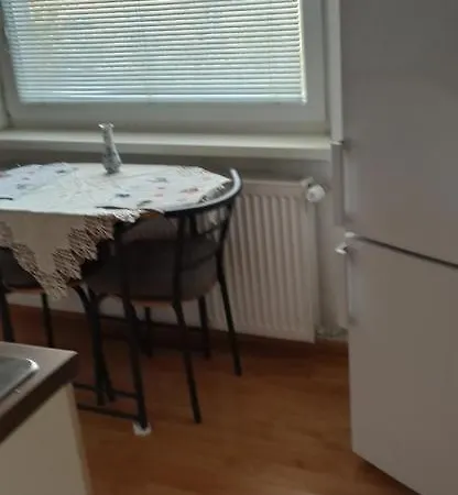 Prijemne Byvanie, V Tichej Lokalite, Vytah * Rimavská Sobota